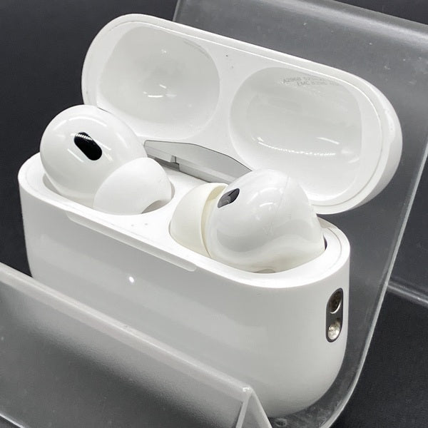 【中古】MagSafe充電ケース(USB-C)付きAirPods Pro(第2世代) MTJV3JA【秋葉原】