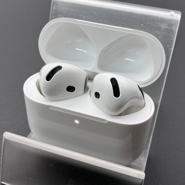 【中古】AirPods 4 MXP93J/A（アクティブノイズキャンセリング搭載）【秋葉原】