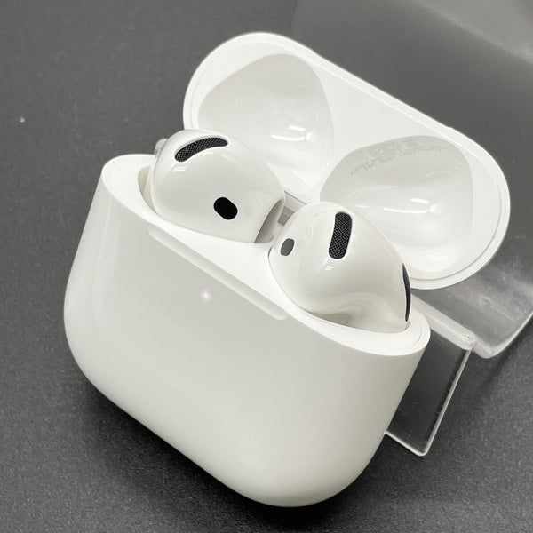 【中古】AirPods 4 MXP93J/A（アクティブノイズキャンセリング搭載）【日本橋】