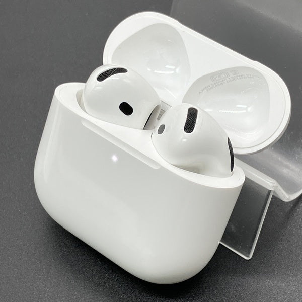 【中古】AirPods 4 MXP93J/A（アクティブノイズキャンセリング搭載）【日本橋】