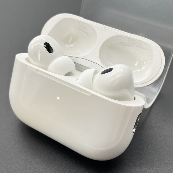 【中古】MagSafe充電ケース(USB-C)付きAirPods Pro(第2世代) MTJV3JA【秋葉原】