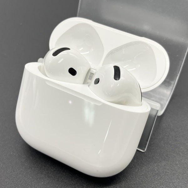 【中古】AirPods 4 MXP63J/A【秋葉原】