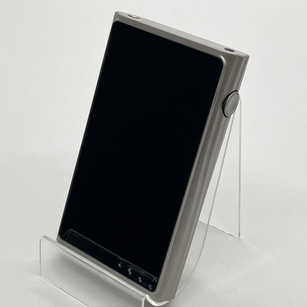 【中古】M7 チタニウム【名古屋】