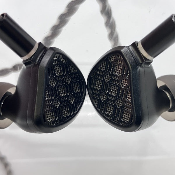 【中古】Arnar【秋葉原】