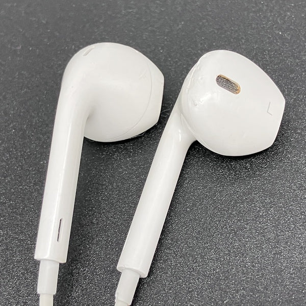 【中古】EarPods with Lightning Connector【名古屋】