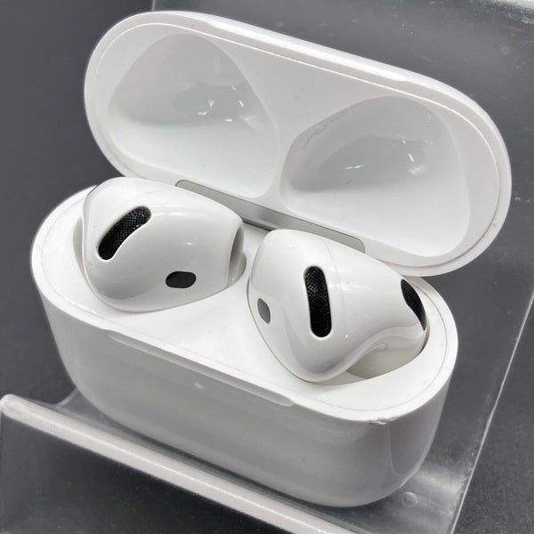 【中古】AirPods 4 MXP93J/A（アクティブノイズキャンセリング搭載）【名古屋】