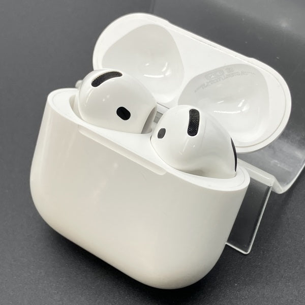 【中古】AirPods 4 MXP93J/A（アクティブノイズキャンセリング搭載）【秋葉原】