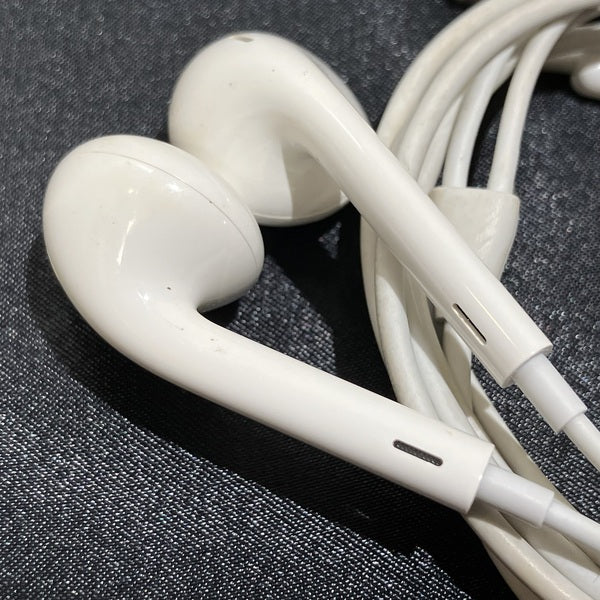 【中古】EarPods with Lightning Connector【名古屋】