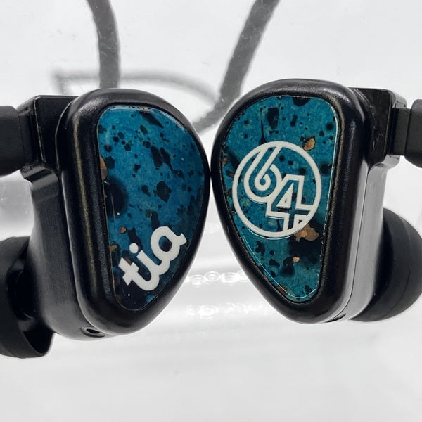 【中古】Fourt  Noir 【64A-8021】【秋葉原】