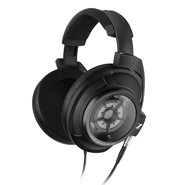 HD 820
