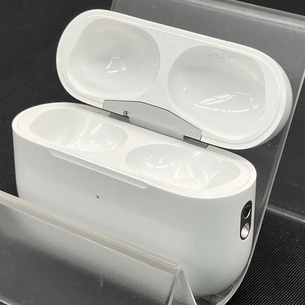 【中古】AirPods Pro (第2世代) 充電ケース (Lightning)【秋葉原】