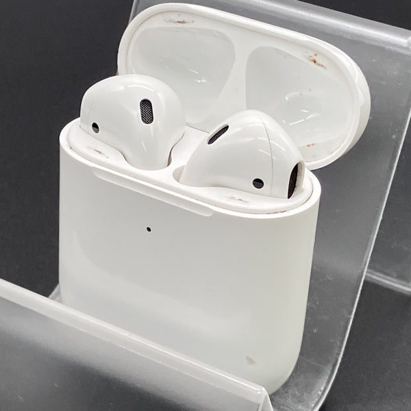 【中古】AirPods with Wireless Charging Case  MRXJ2J-A【日本橋】