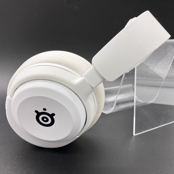 【中古】Arctis Nova 5 White 【61671J】【秋葉原】