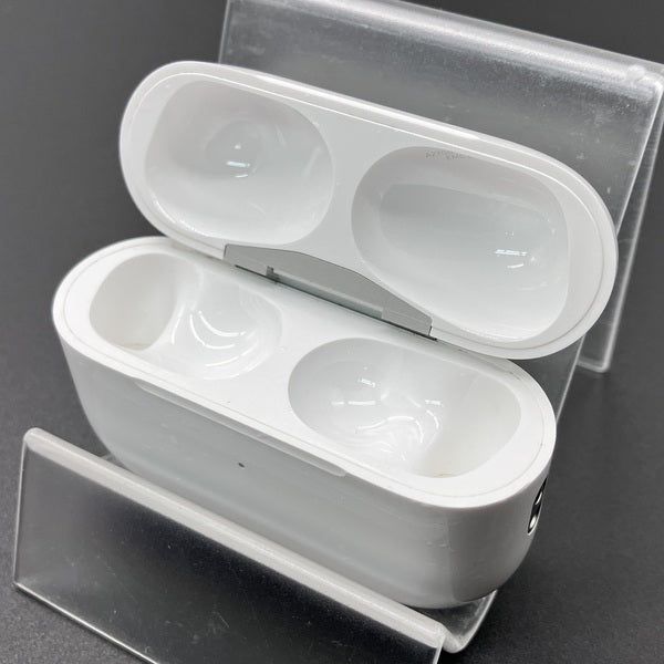【中古】AirPods Pro (第2世代) 充電ケース (Lightning)【秋葉原】