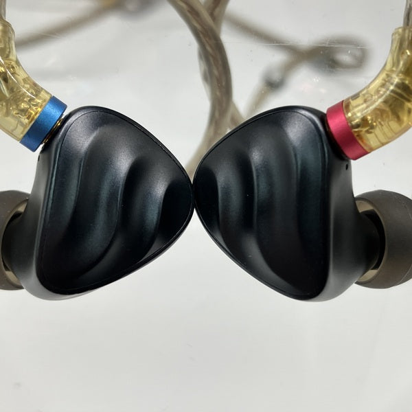 【中古】FH3 Black 【FIO-IEM-FH3-B】【名古屋】