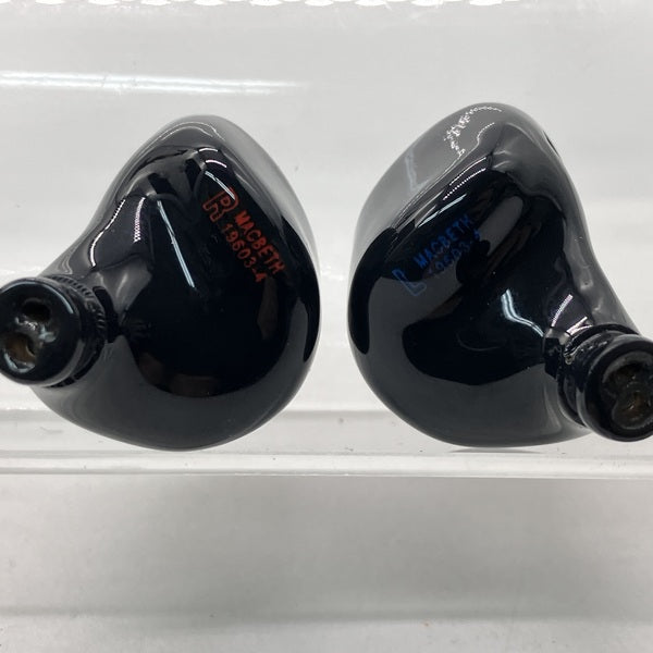 【中古】MACBETH 【UNM-3140】（ケーブル欠品）【日本橋】