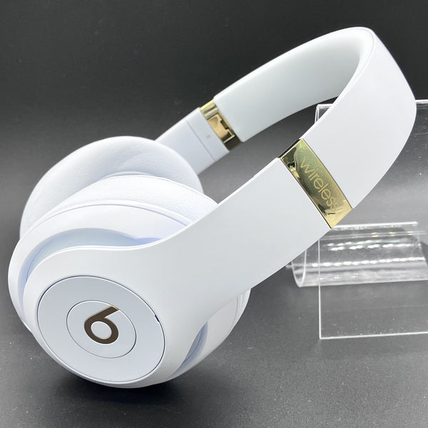 【中古】Beats Studio3 Wireless ホワイト 【MX3Y2PA/A】【秋葉原】