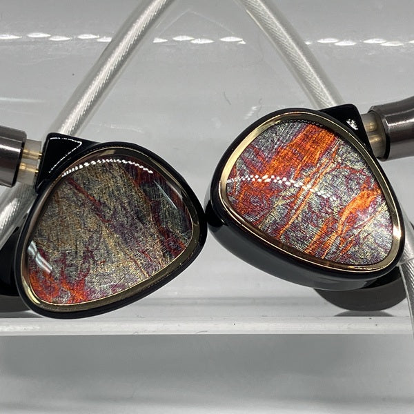 【中古】TINO【日本橋】