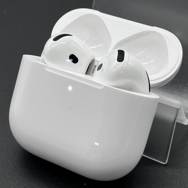 【中古】AirPods 4 MXP63J/A【日本橋】