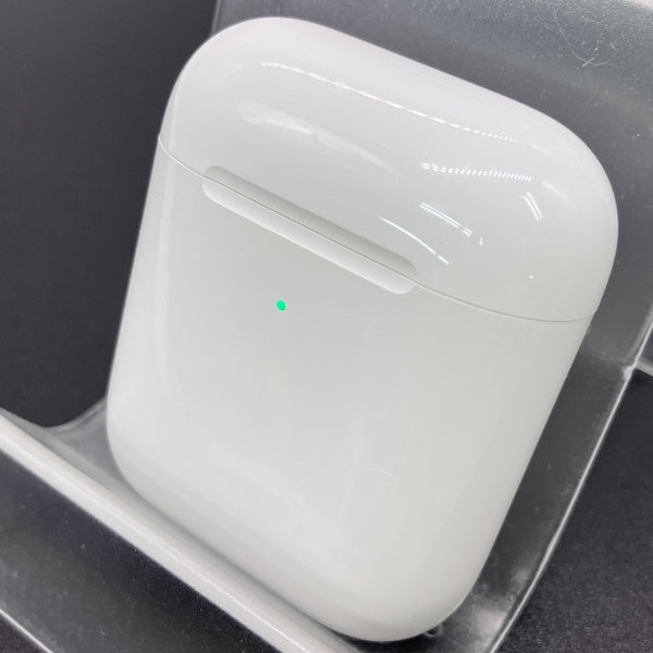 【中古】Wireless Charging Case for AirPods MR8U2J/A【秋葉原】