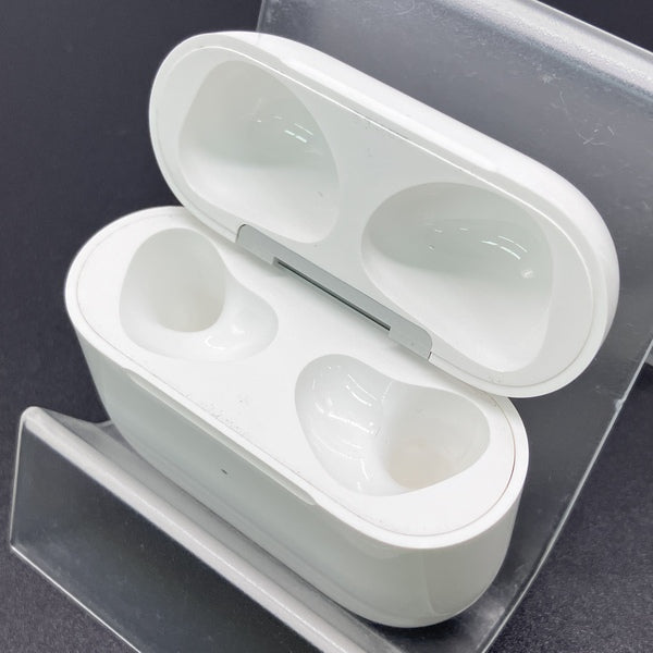 【中古】AirPods 充電ケース (第3世代)【秋葉原】