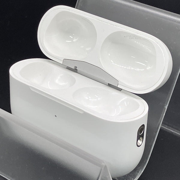 【中古】AirPods Pro (第2世代) 充電ケース (Lightning)【秋葉原】