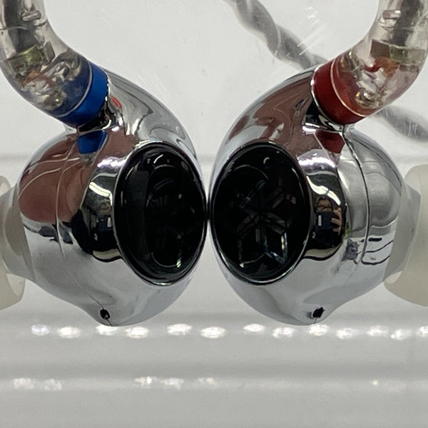 【中古】FD11 Silver 【FIO-IEM-FD11-S】【秋葉原】