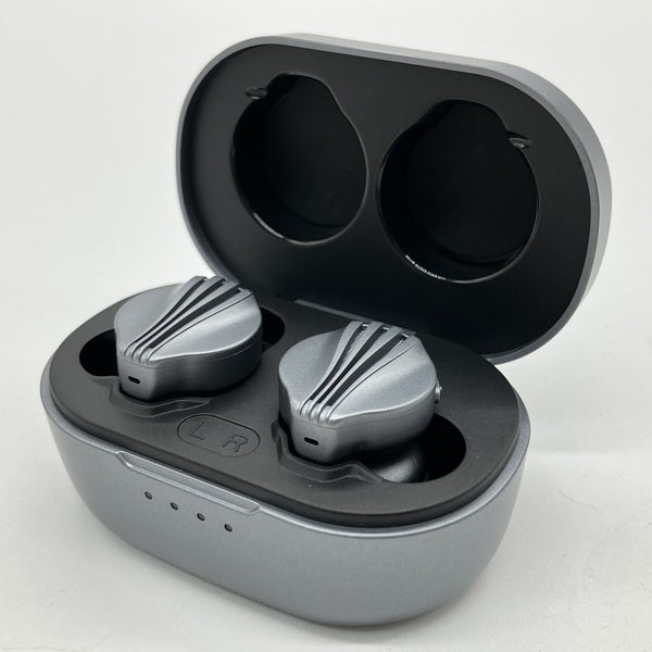 【中古】FW3 Dark Gray 【FIO-FW3-DG】【秋葉原】