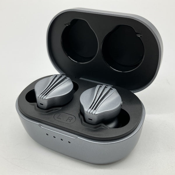 【中古】FW3 Dark Gray 【FIO-FW3-DG】【秋葉原】