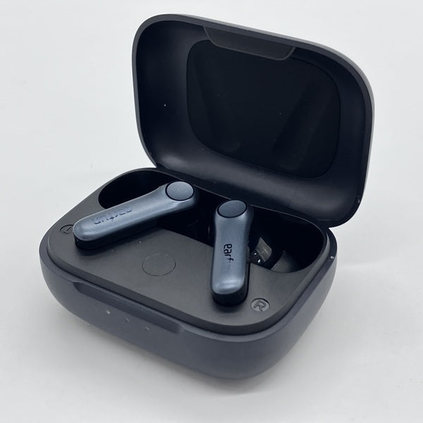 【中古】Air Pro 4 - Black【秋葉原】