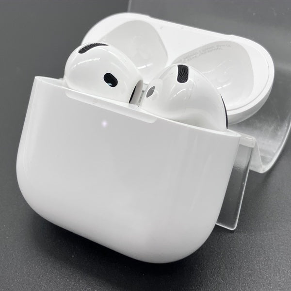 【中古】AirPods 4 MXP93J/A（アクティブノイズキャンセリング搭載）【日本橋】