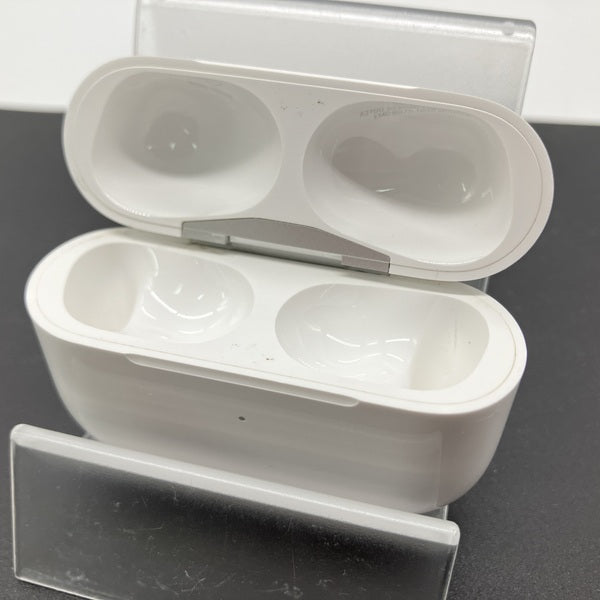 【中古】AirPods Pro (第2世代) 充電ケース (Lightning)【日本橋】
