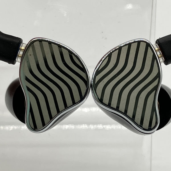 【中古】JH3 Black 【FIO-IEM-JH3-B】【秋葉原】