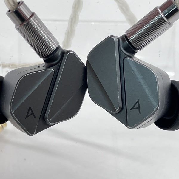 【中古】AK ZERO2 【IRV-AK-ZERO2】【秋葉原】