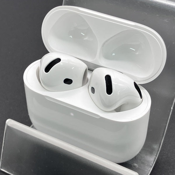 【中古】AirPods 4 MXP63J/A【秋葉原】
