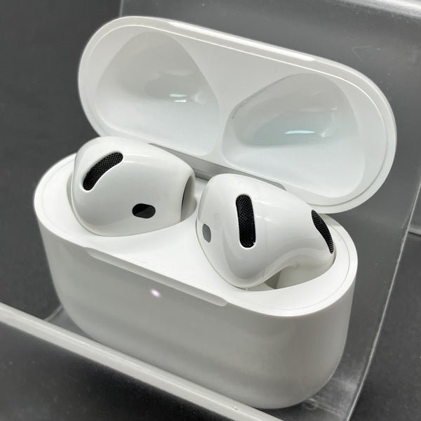 【中古】AirPods 4 MXP63J/A【日本橋】