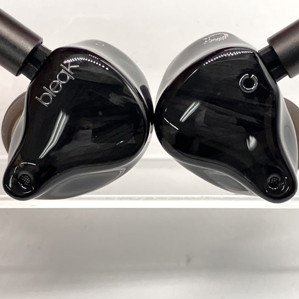 【中古】bleqk Lowmaster【日本橋】