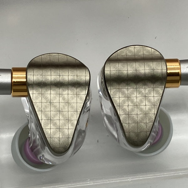 【中古】Surface【E14D】【日本橋】