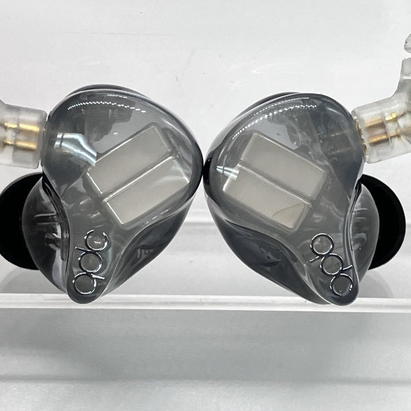 【中古】Studio 8SS 【QDC-STUDIO-8SS】【秋葉原】