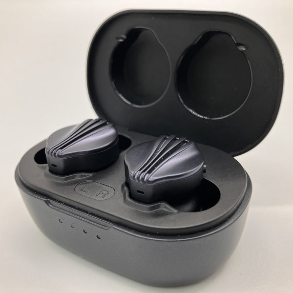 【中古】FW5 【FIO-FW5-B】【秋葉原】