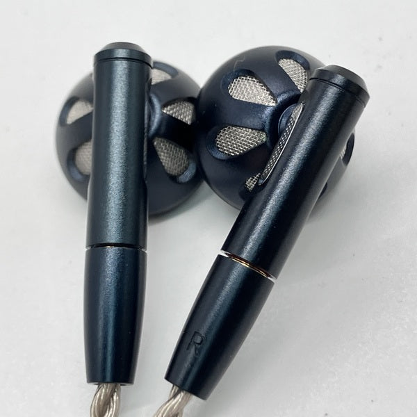 【中古】FF5 Black 【FIO-IEM-FF5-B】【秋葉原】