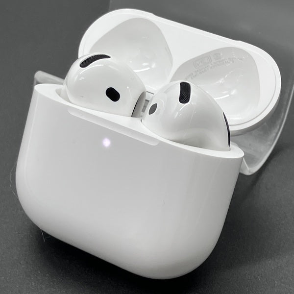 【中古】AirPods 4 MXP93J/A（アクティブノイズキャンセリング搭載）【日本橋】