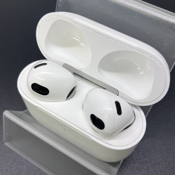 【中古】Airpods MME73J/A 3rd Generation【秋葉原】