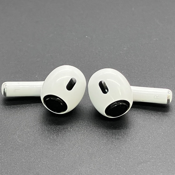 【中古】AirPods Pro (第2世代) MQD83J/A【秋葉原】