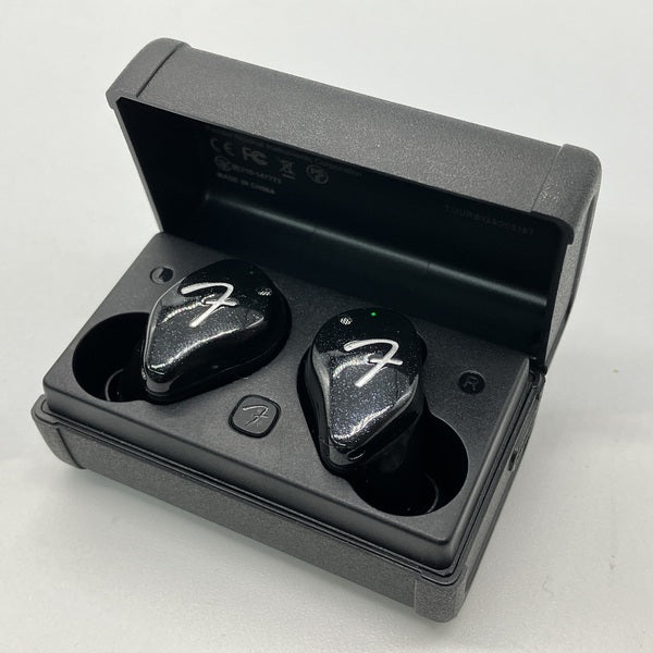 【中古】TOUR BLACK【日本橋】