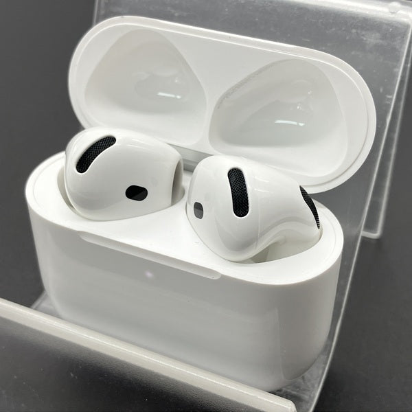 【中古】AirPods 4 MXP63J/A【日本橋】
