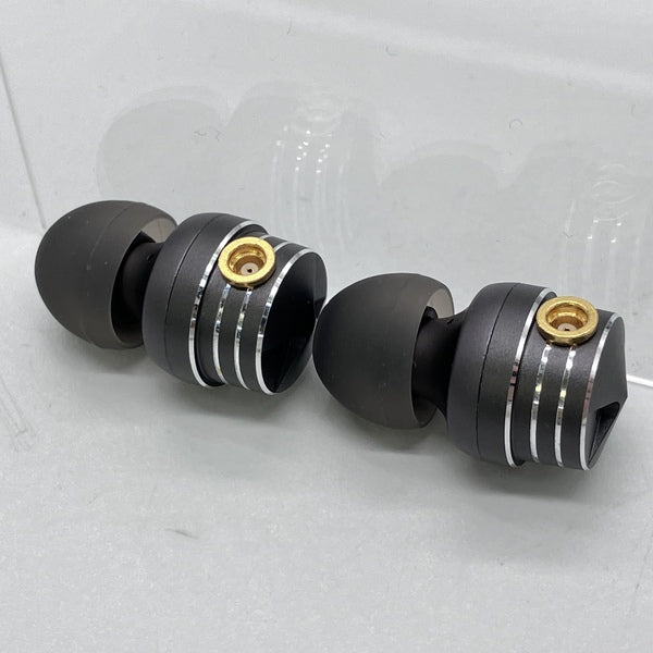 【中古】3APLUS A800　　(ケーブル欠品)【秋葉原】