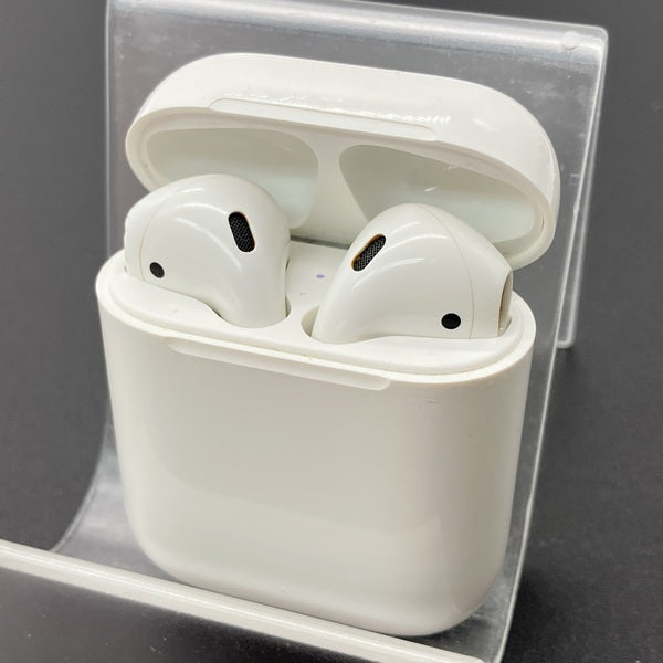 【中古】AirPods MMEF2JA【秋葉原】