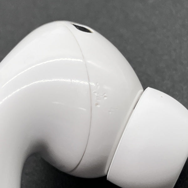 【中古】AirPods Pro (第2世代) MQD83J/A【秋葉原】