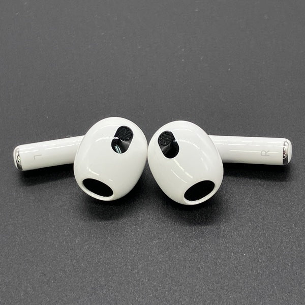 【中古】Airpods MPNY3J/A 3rd Generation  Lightning充電ケース付【秋葉原】